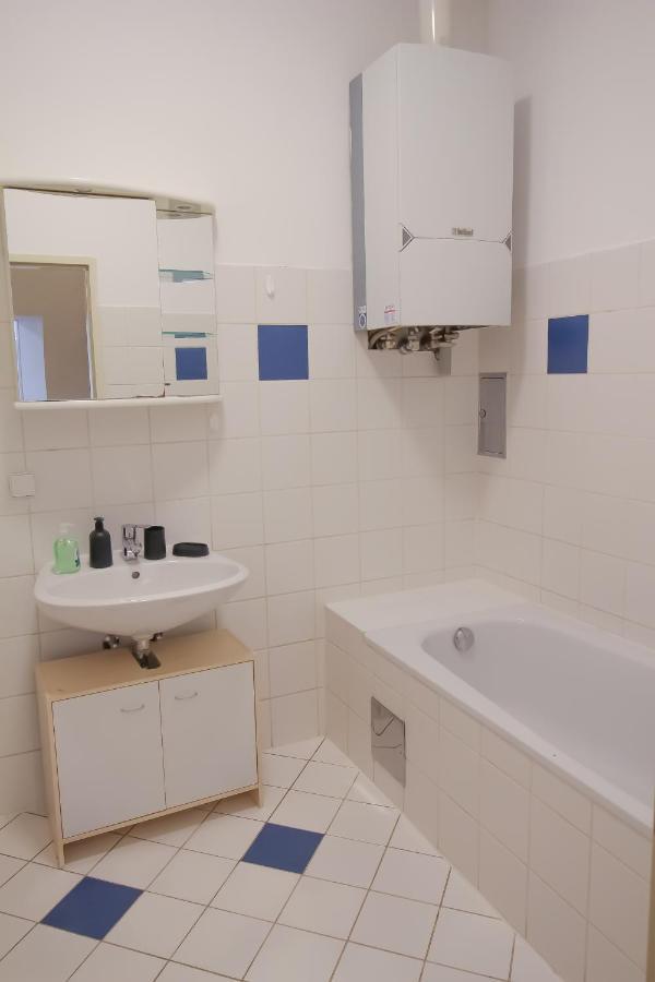 Family 3 Bedroom Apartment Lv7 Wien Eksteriør billede